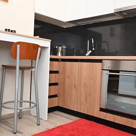 Loft A 150 M Dal Mare Con Aria Condizionata Wi-fi E Parcheggio In Strada * Durrës